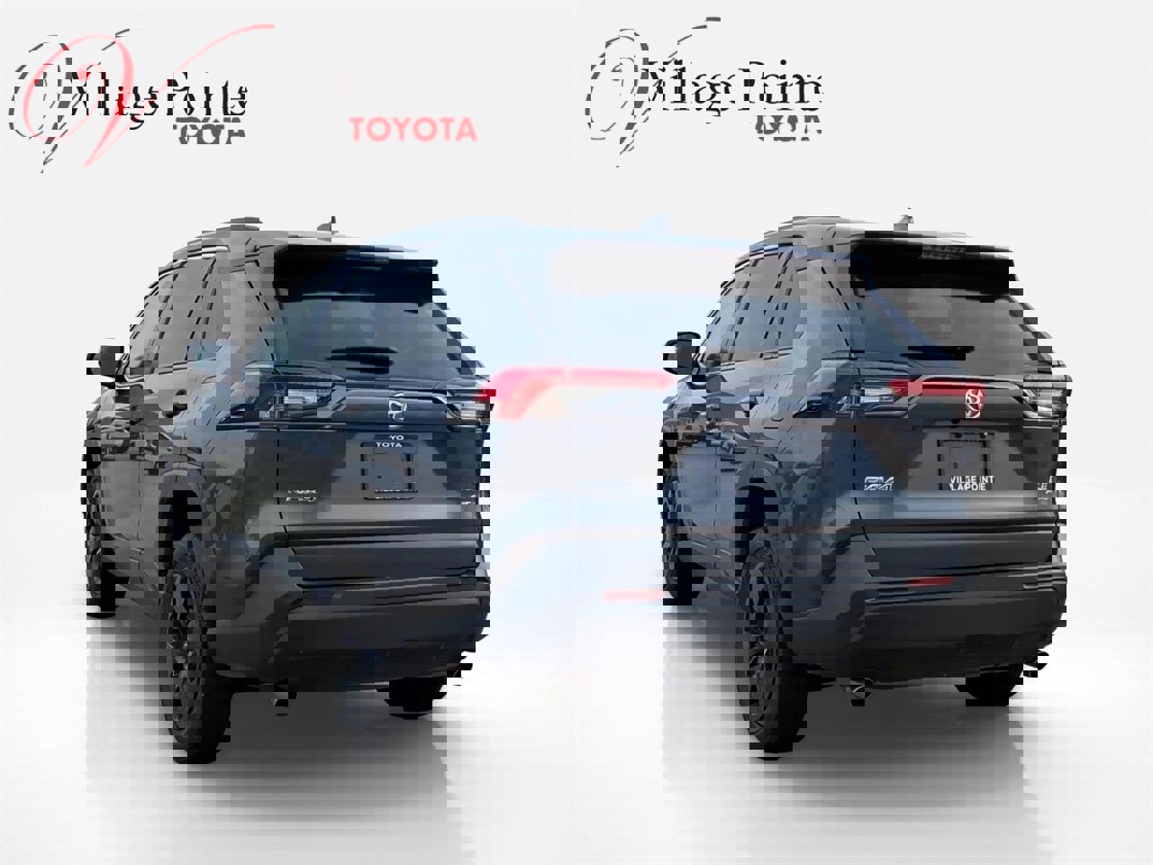 Used 2021 Toyota RAV4 LE image 5