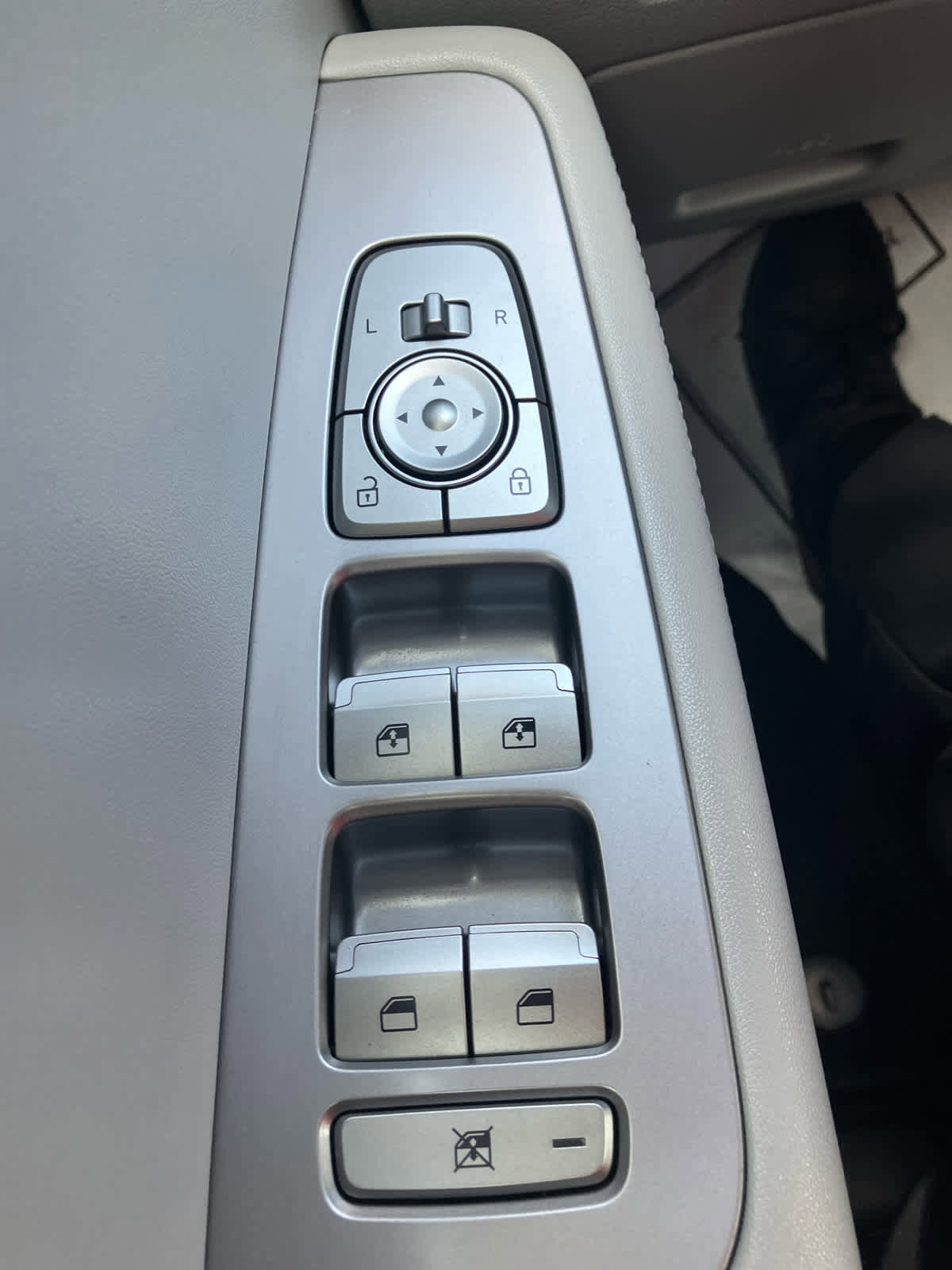 Used 2022 Hyundai Palisade SE w/ Cargo Package image 12