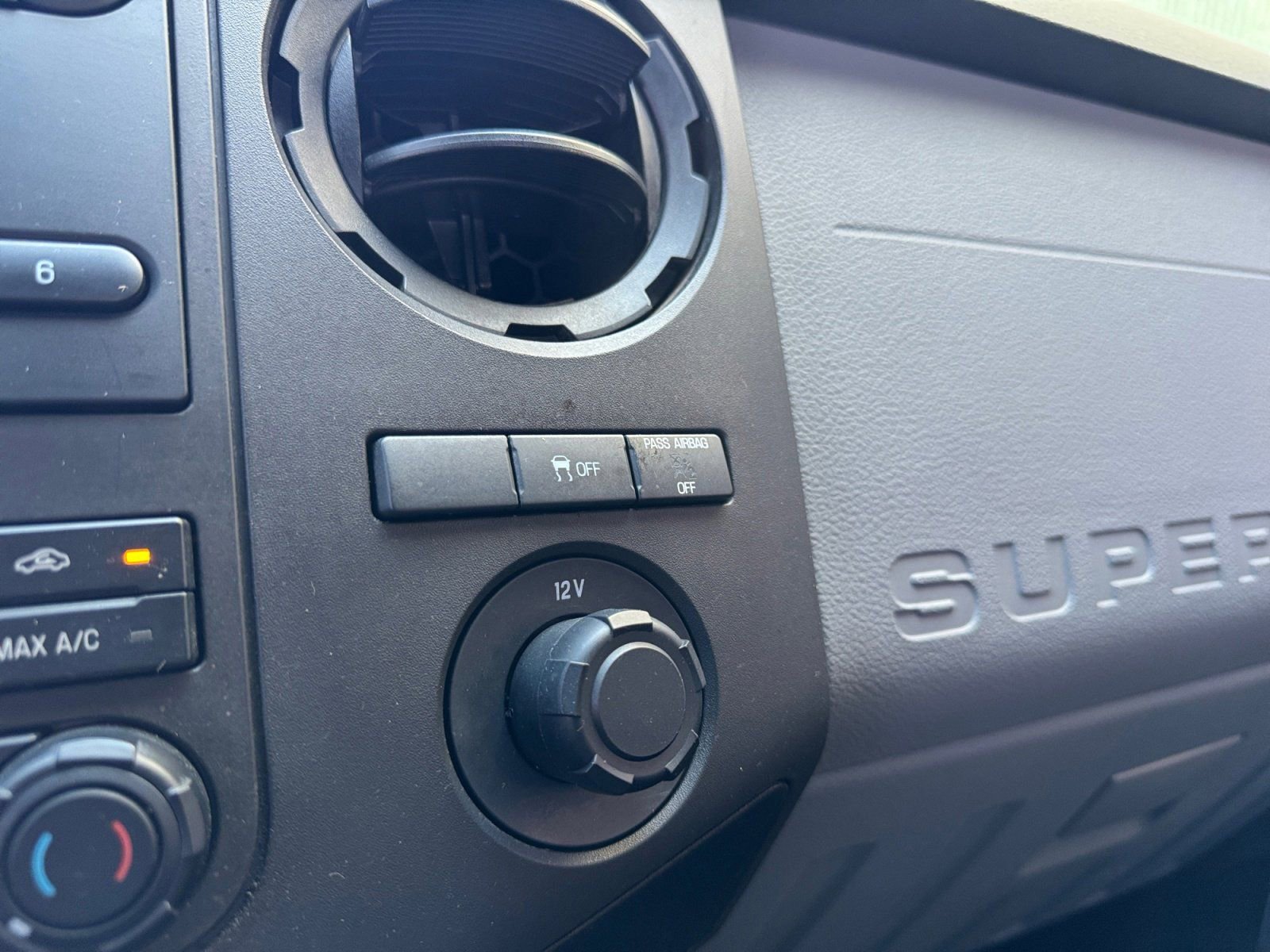 Used 2016 Ford F250 XL w/ Power Equipment Group image 26