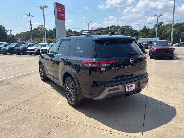 New 2026 Nissan Pathfinder SL w/ SL Premium Package FWD image 5