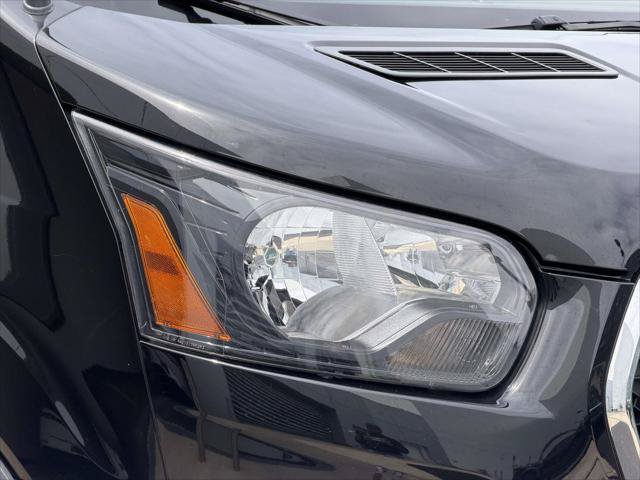 Used 2024 Ford Transit 350 XLT RWD image 12