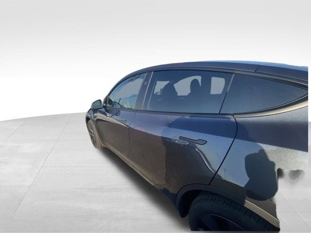 Used 2025 Tesla Model Y Long Range image 6