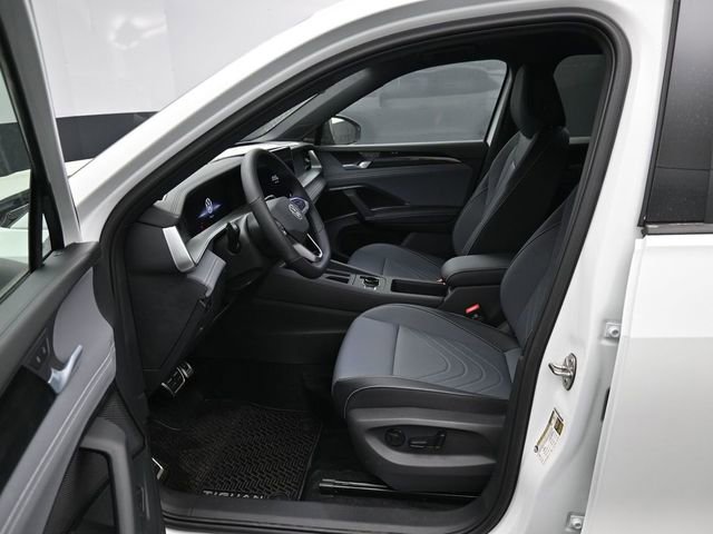 New 2026 Volkswagen Tiguan SE R-Line AWD/4WD image 9