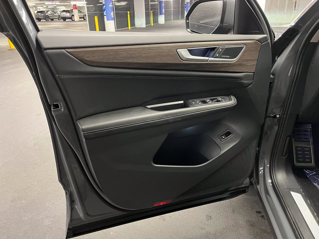 New 2026 Volkswagen Atlas SEL Premium R-Line AWD/4WD image 19