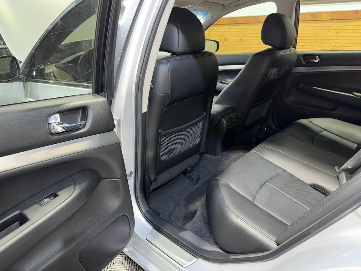 Used 2013 INFINITI G37 Journey w/ Premium Pkg RWD image 22