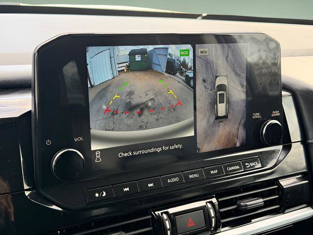 Used 2022 Nissan Pathfinder SL image 11