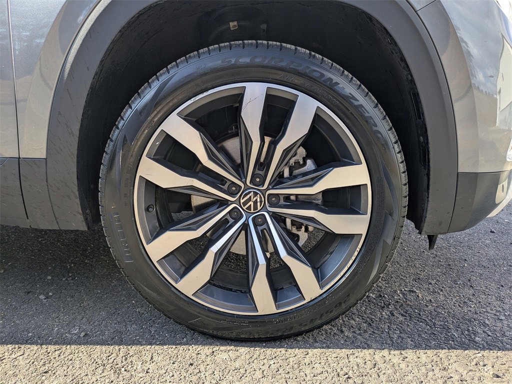 Used 2022 Volkswagen Atlas SE image 11