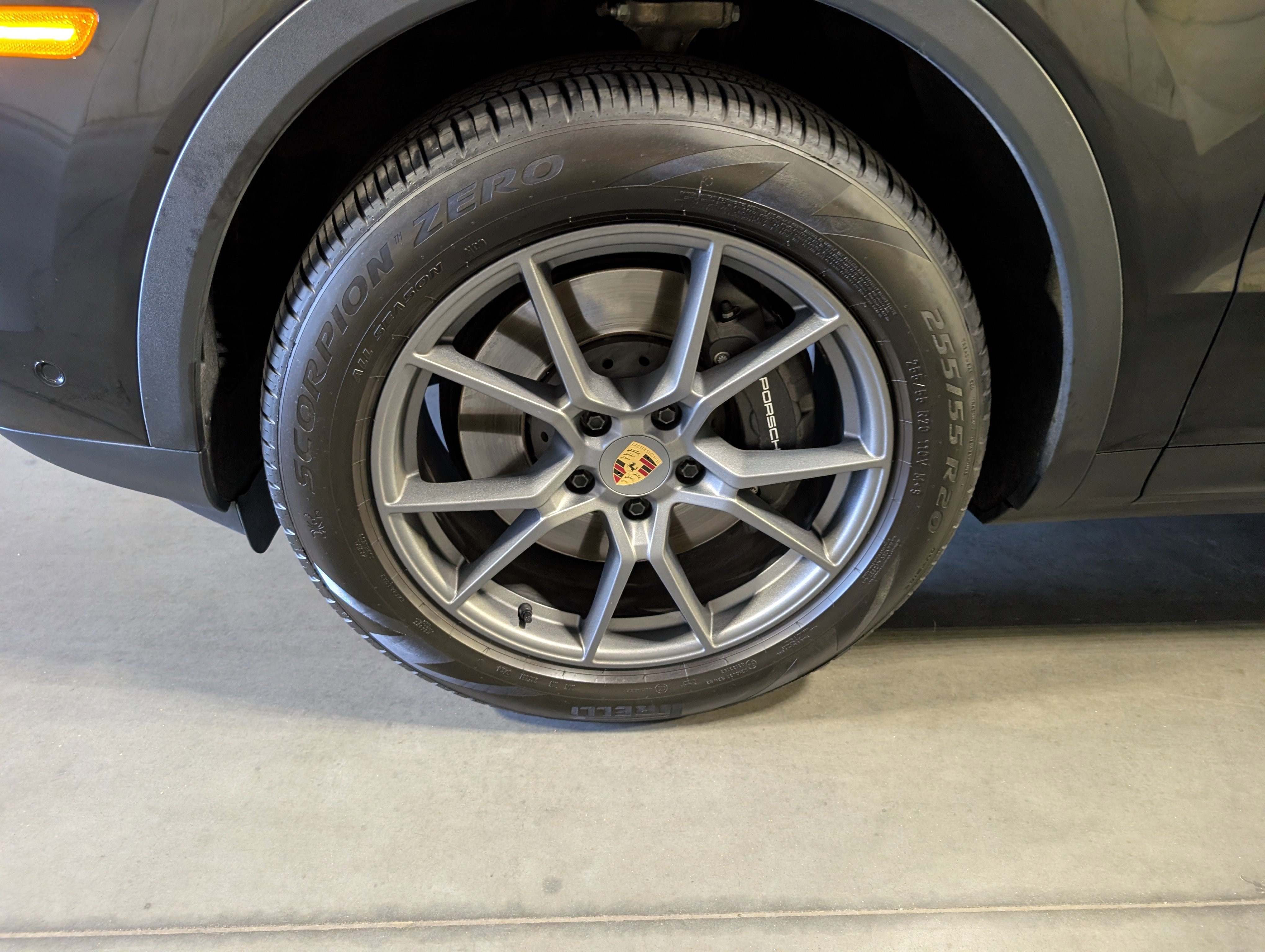 Certified 2024 Porsche Cayenne Coupe image 16