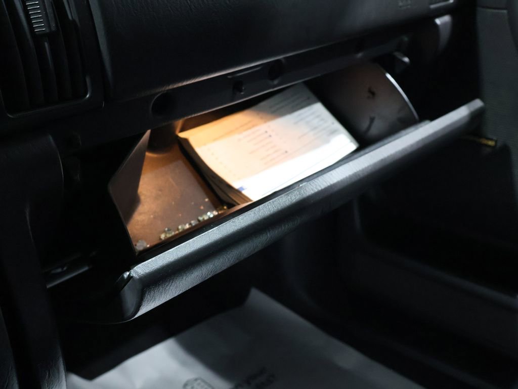 Used 2000 Jeep Grand Cherokee Laredo image 23