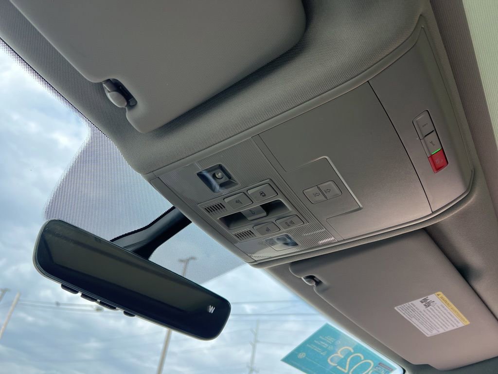 Certified 2023 Volkswagen Atlas SE w/ Panoramic Sunroof Package image 23