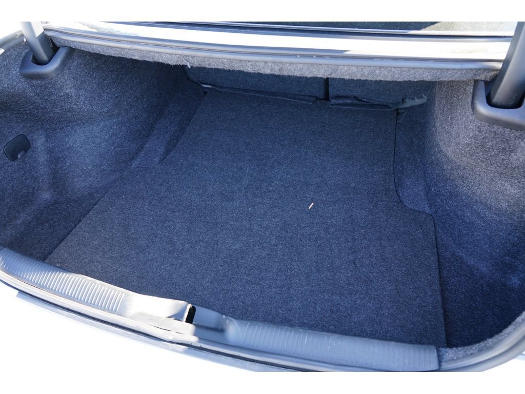 Used 2018 Dodge Charger SXT RWD image 27