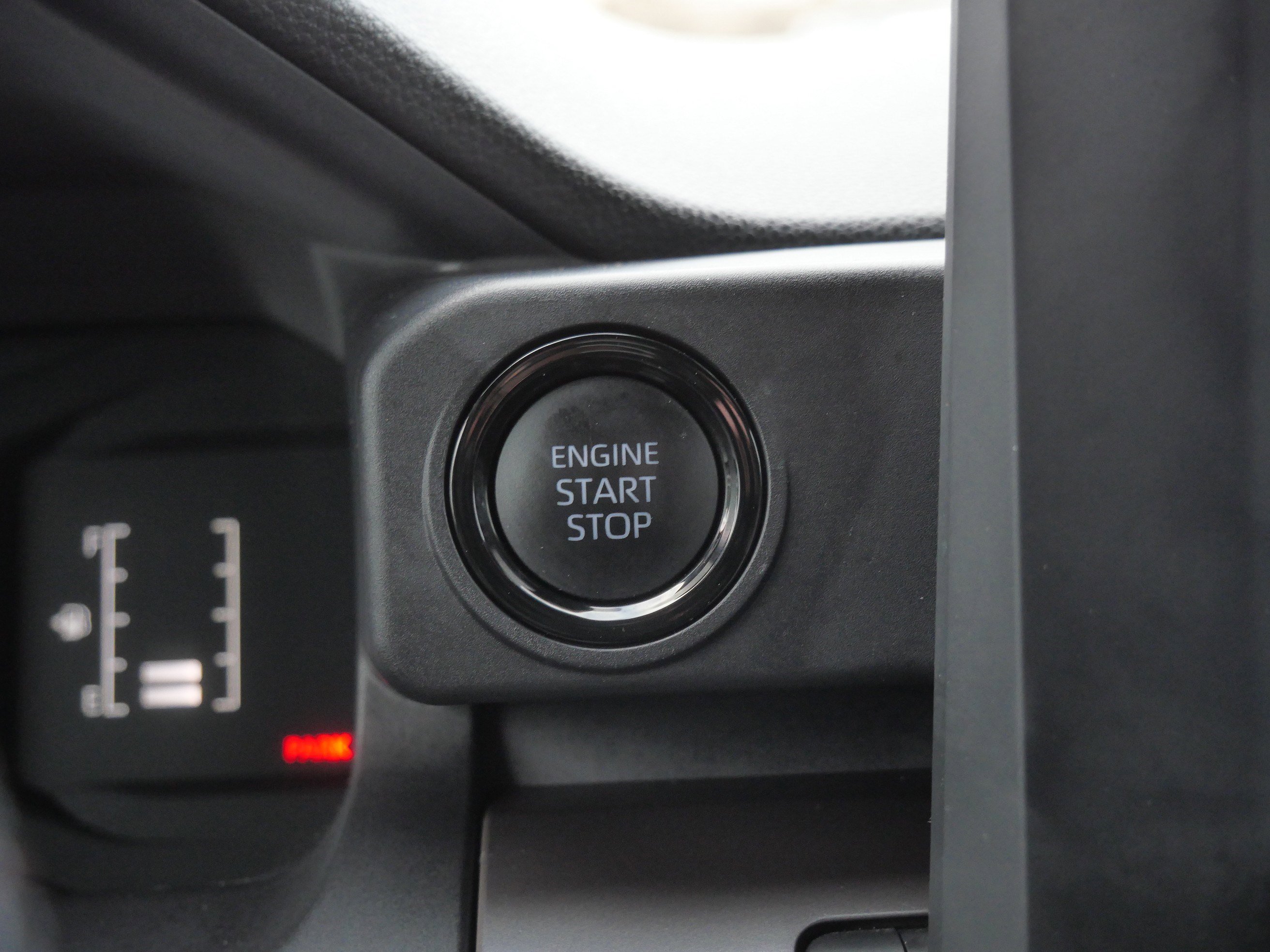 Certified 2024 Toyota Tacoma SR5 image 30