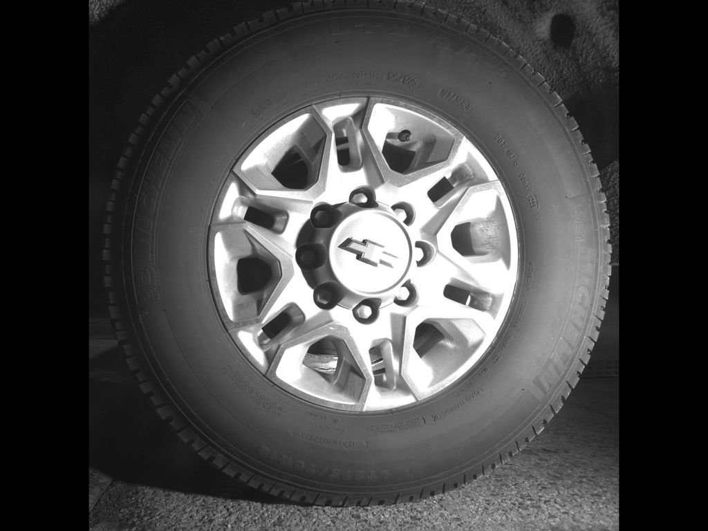 Used 2021 Chevrolet Silverado 2500 LT w/ All Star Edition image 12