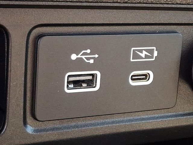Certified 2023 Honda Pilot Touring image 27