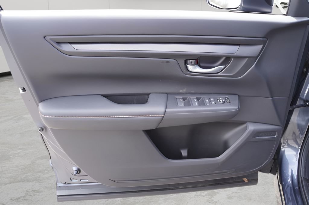 Used 2023 Honda CR-V Sport image 14