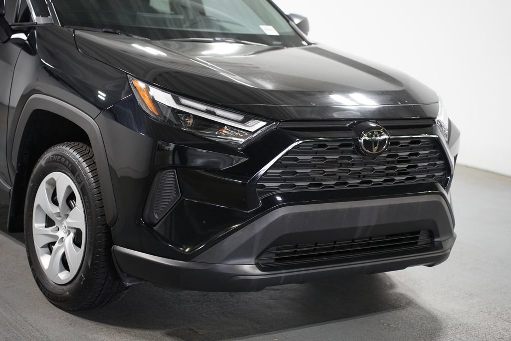Certified 2024 Toyota RAV4 LE FWD image 4