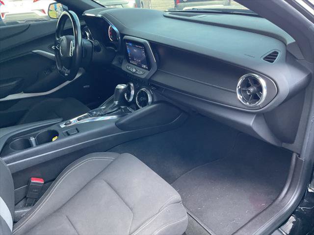 Used 2023 Chevrolet Camaro LT w/ Technology Package RWD image 22
