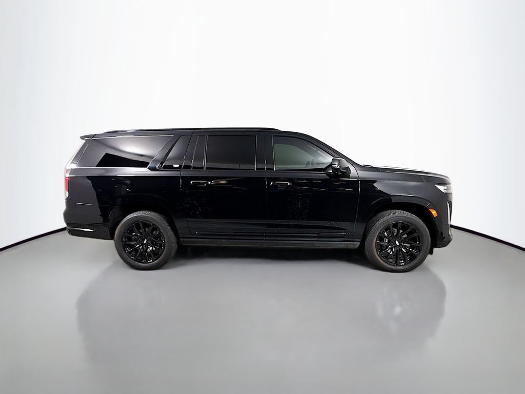 Used 2024 Cadillac Escalade ESV Sport Platinum w/ LPO, ONYX Package AWD/4WD image 4