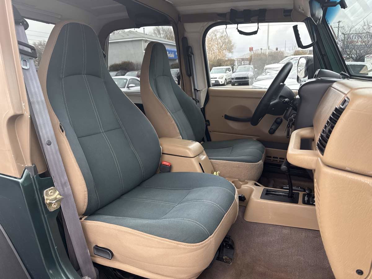 Used 1999 Jeep Wrangler Sahara image 17