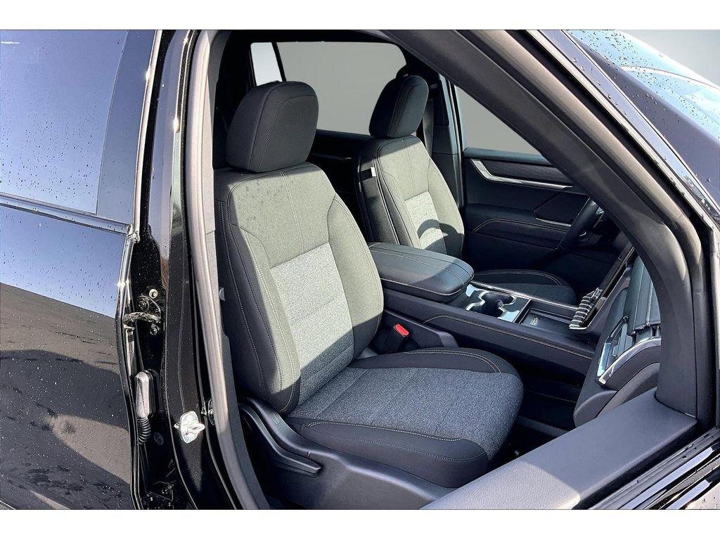 New 2026 GMC Acadia Elevation w/ Black Edition image 11