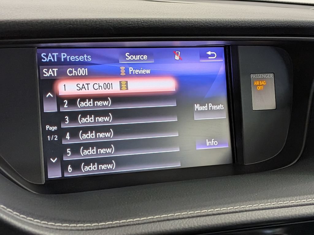 Used 2017 Lexus ES 350 w/ Luxury Package FWD image 21