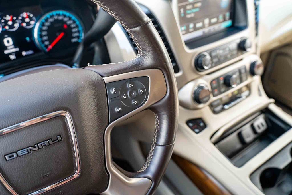 Certified 2019 GMC Yukon Denali w/ Open Road Package AWD/4WD image 16
