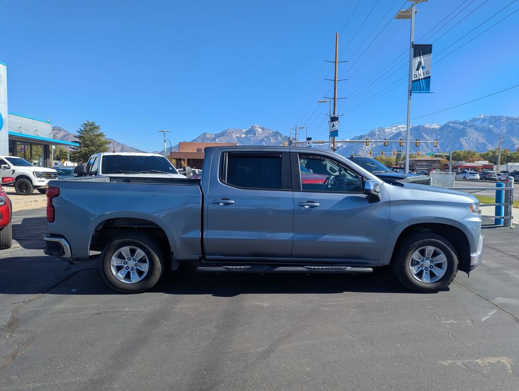 Used 2022 Chevrolet Silverado 1500 LT RWD image 2