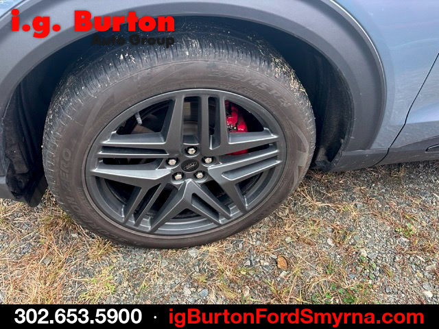 Used 2025 Ford Explorer ST AWD/4WD image 4