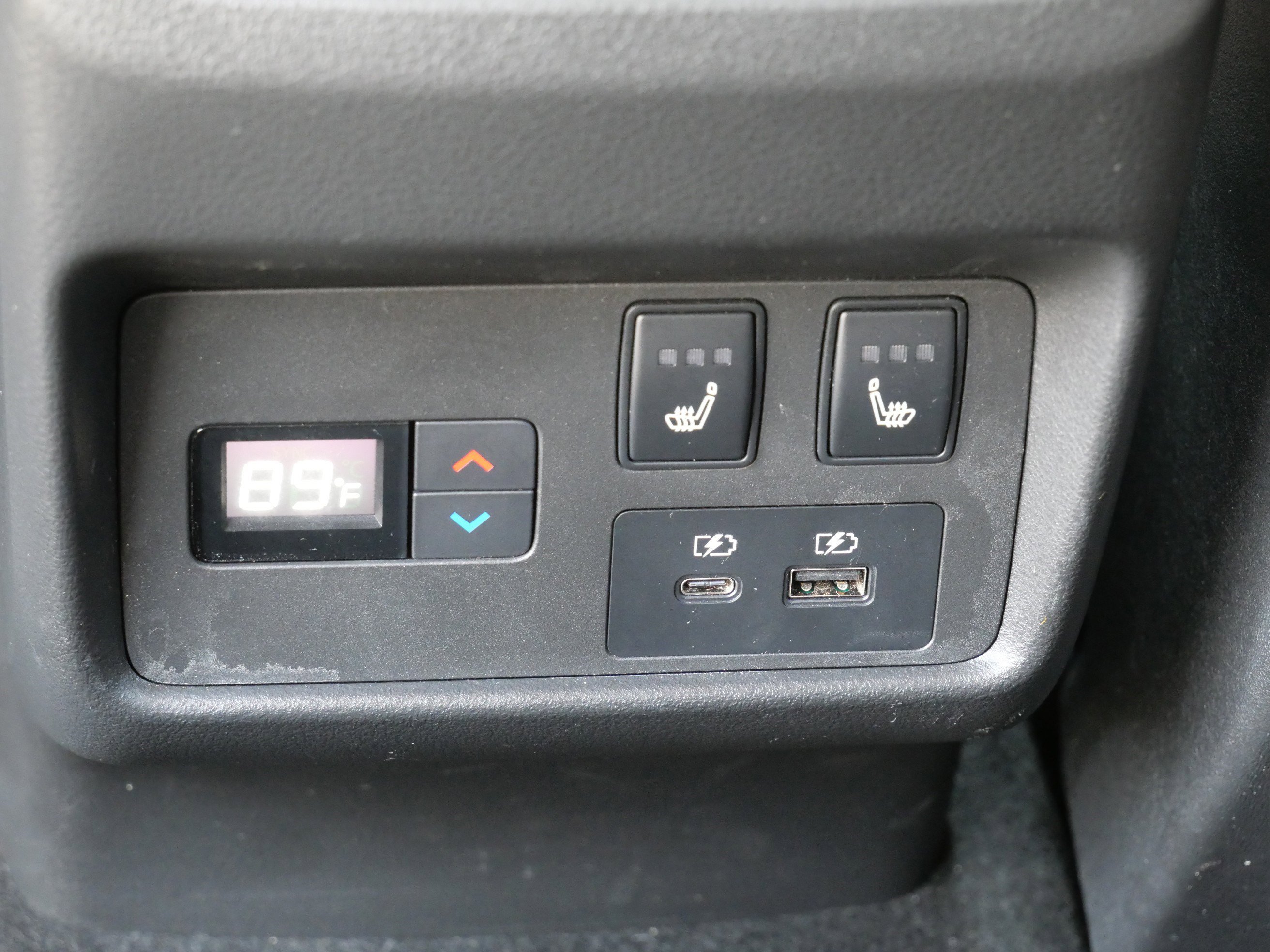 Used 2021 Nissan Rogue Platinum AWD/4WD image 16