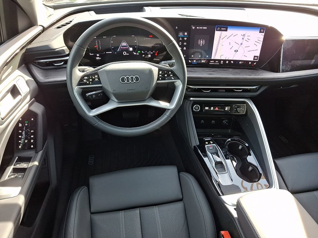 Certified 2025 Audi Q5 Prestige AWD/4WD image 4