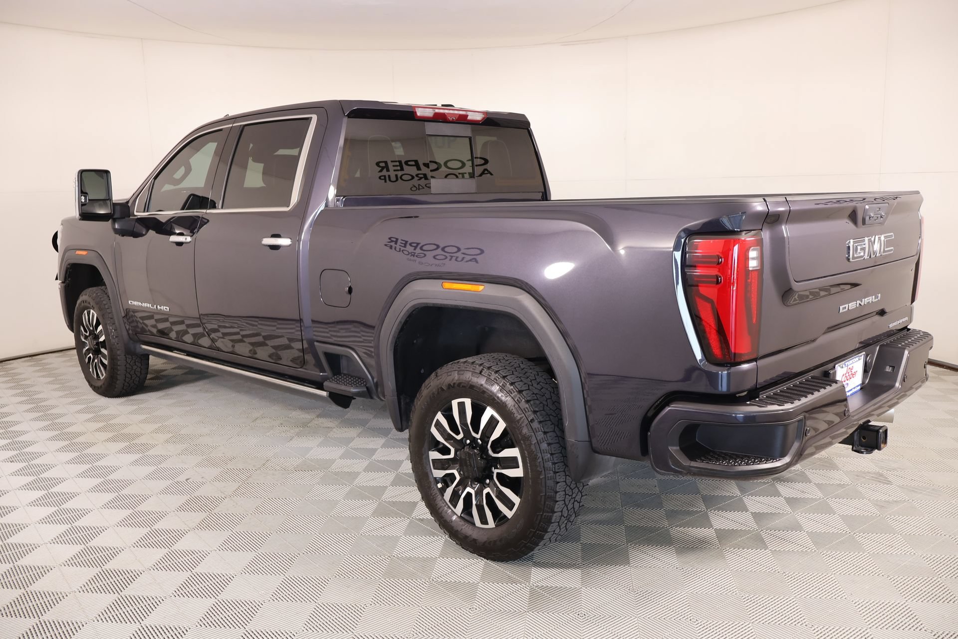 Used 2025 GMC Sierra 2500 Denali Ultimate AWD/4WD image 23