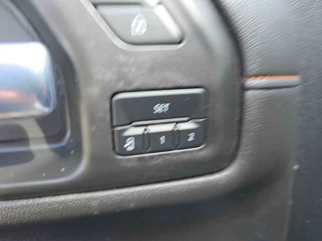 Used 2022 GMC Sierra 2500 AT4 w/ AT4 Premium Plus Package image 19