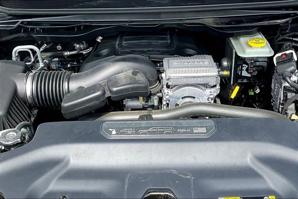 Used 2022 Jeep Wagoneer Series II AWD/4WD image 32