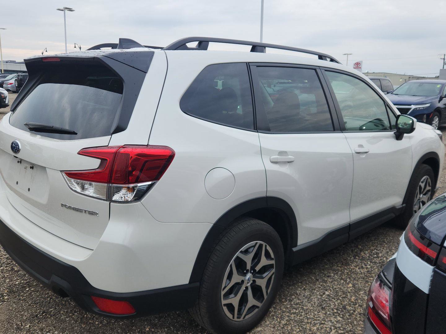 Used 2024 Subaru Forester Premium AWD/4WD image 4
