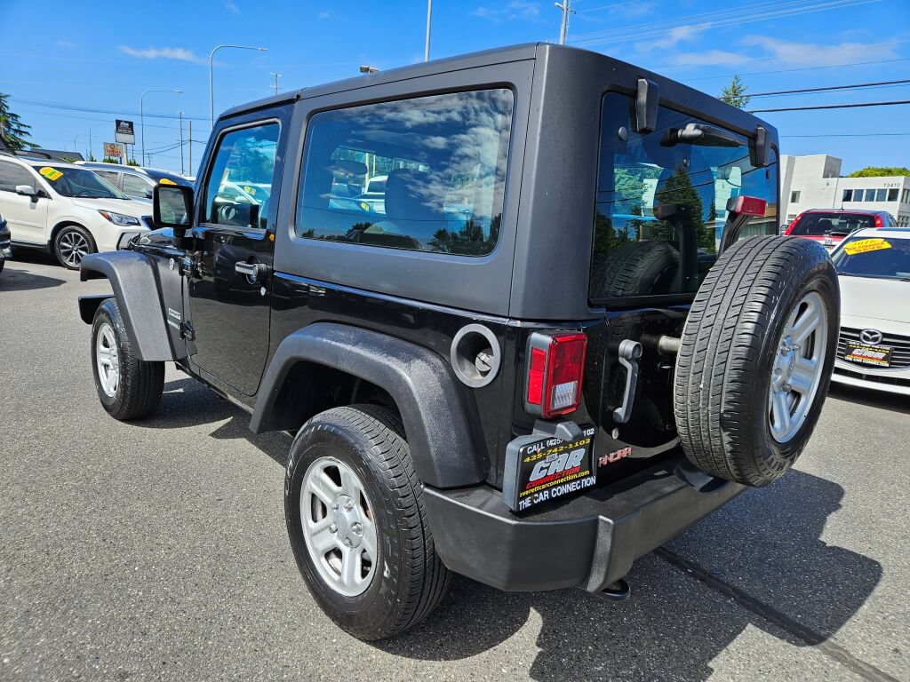 Used 2016 Jeep Wrangler Sport w/ Connectivity Group AWD/4WD image 7