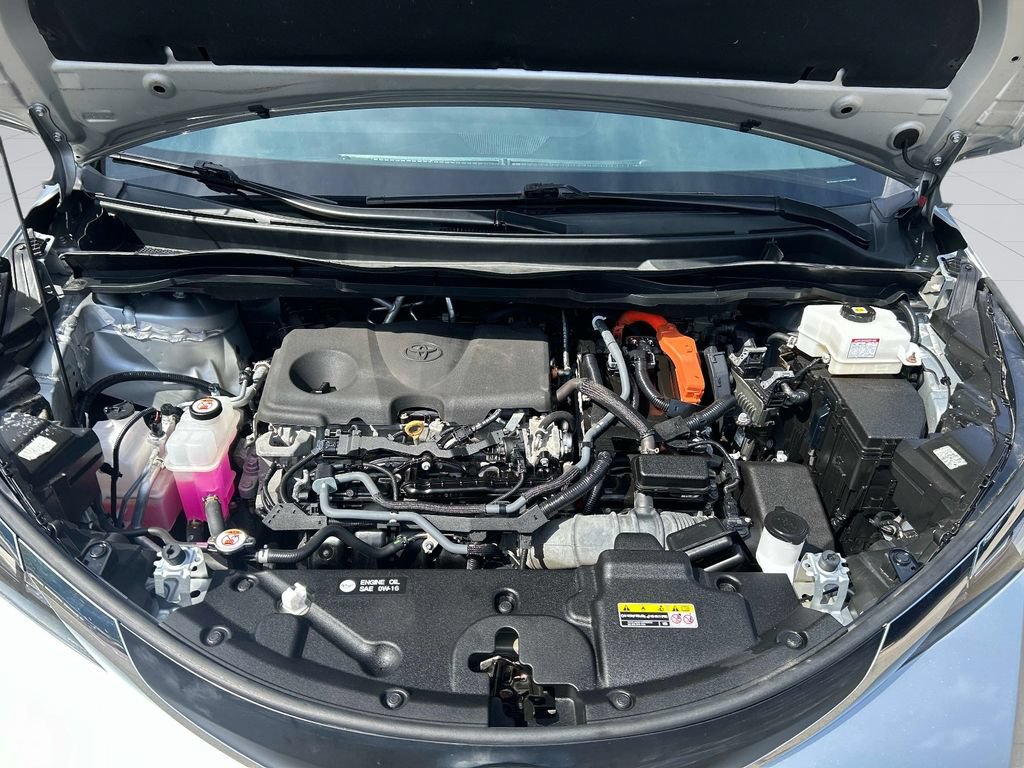 Used 2023 Toyota Sienna LE AWD/4WD image 9