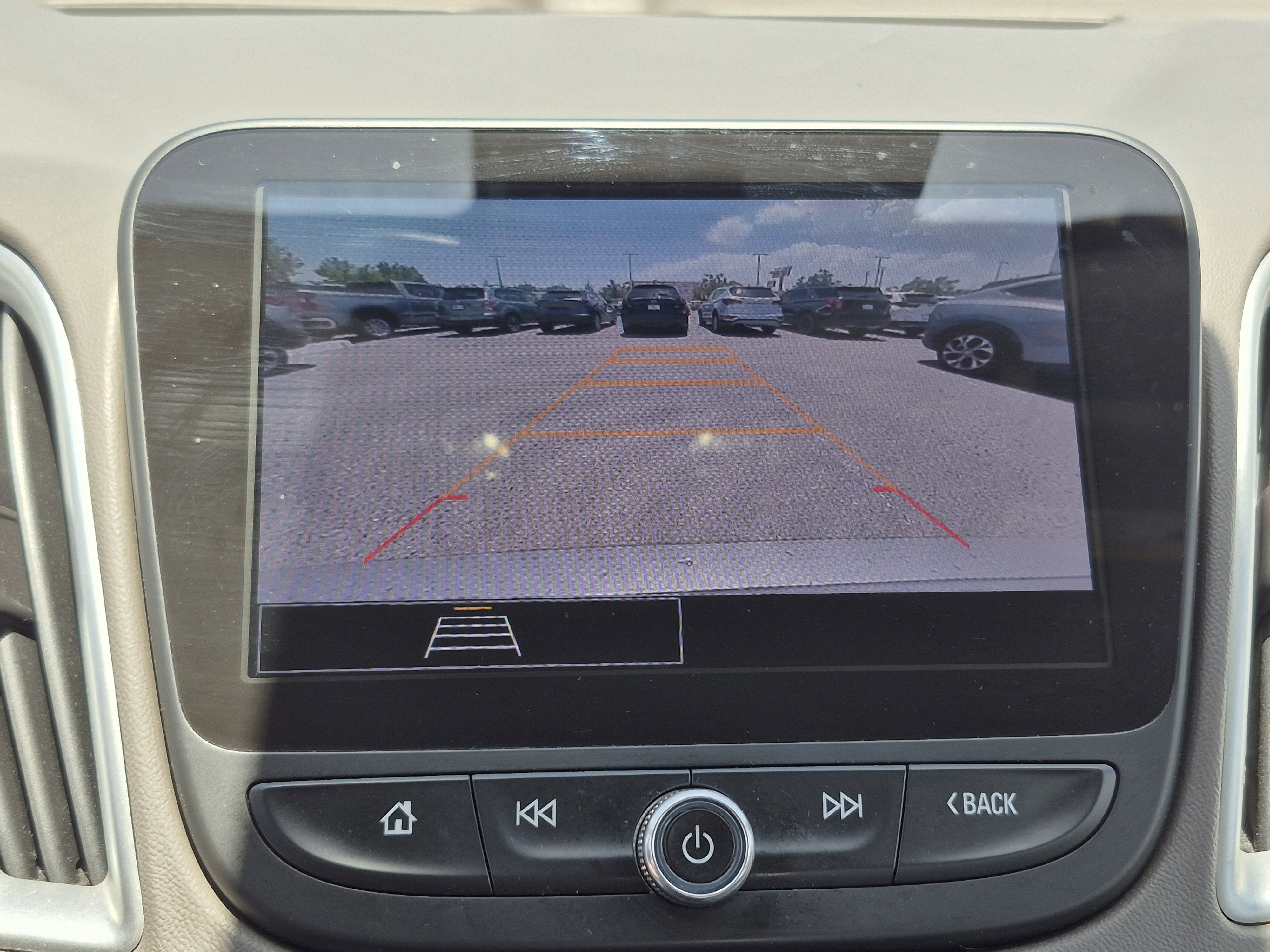 Used 2023 Chevrolet Malibu LS FWD image 28