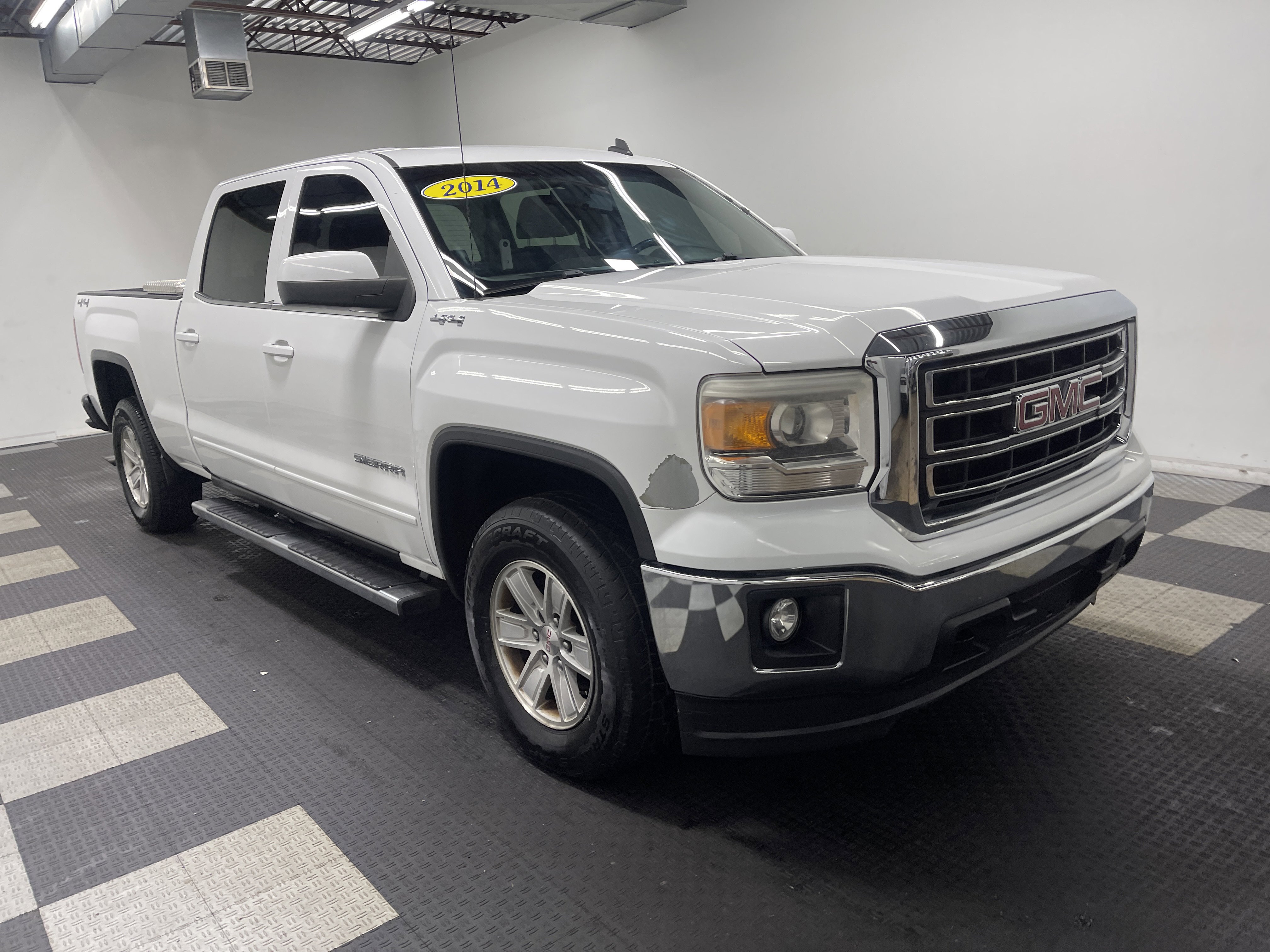 Used 2014 GMC Sierra 1500 SLE image 6