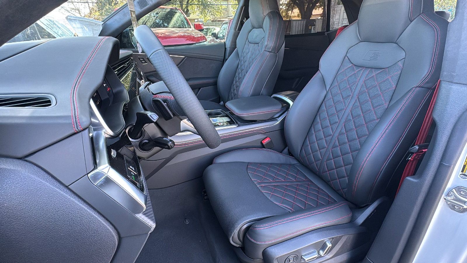 New 2026 Audi SQ8 Prestige image 14