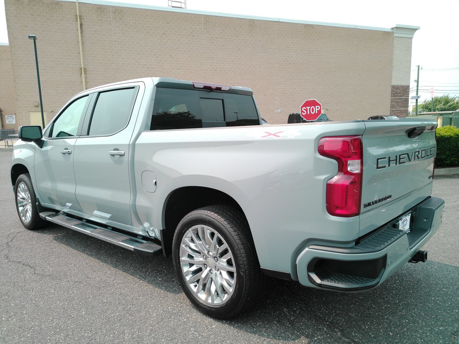 Certified 2024 Chevrolet Silverado 1500 RST w/ Convenience Package II AWD/4WD image 5