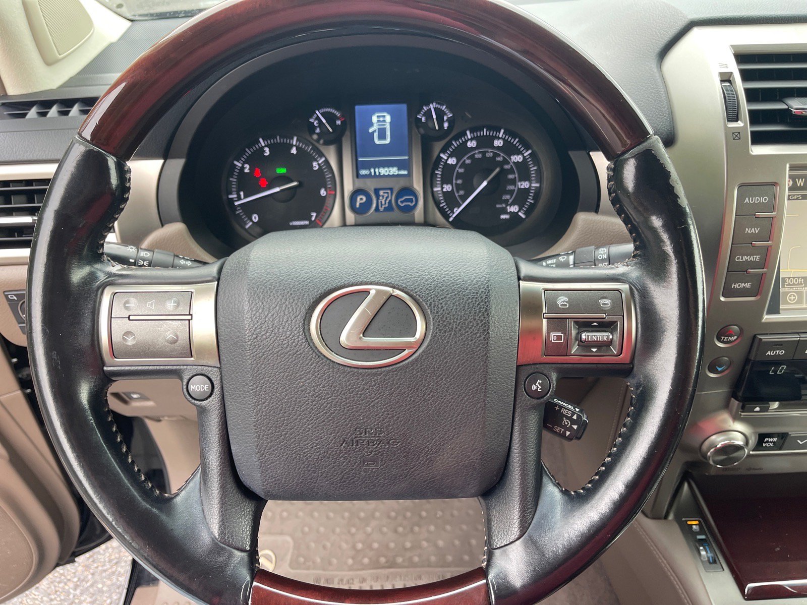 Used 2019 Lexus GX 460 Premium AWD/4WD image 7