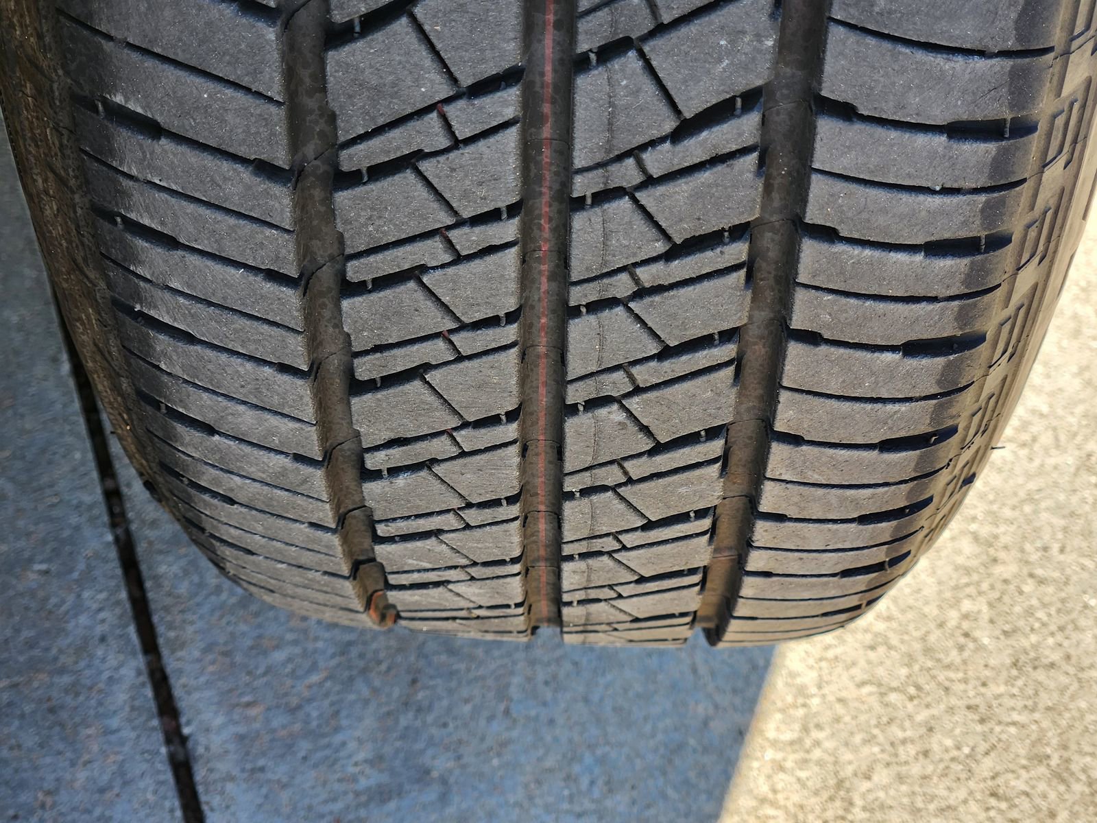 Used 2024 Toyota Prius LE image 15