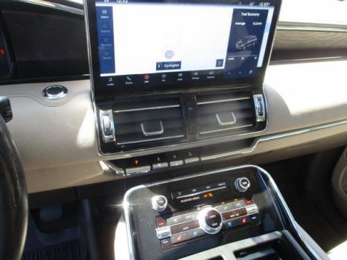 Used 2024 Lincoln Navigator Reserve image 9