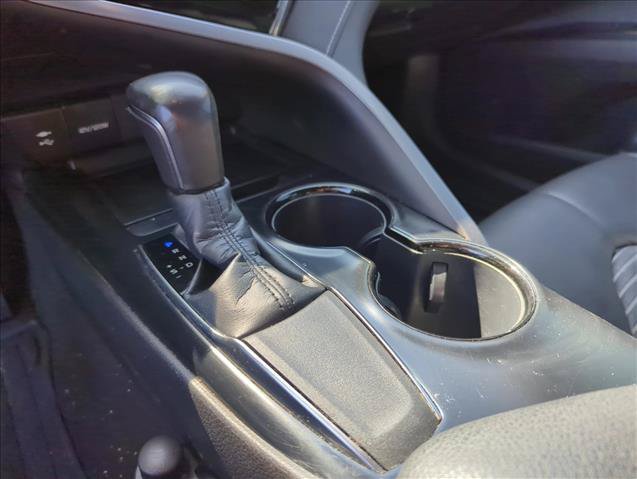 Certified 2019 Toyota Camry SE FWD image 17