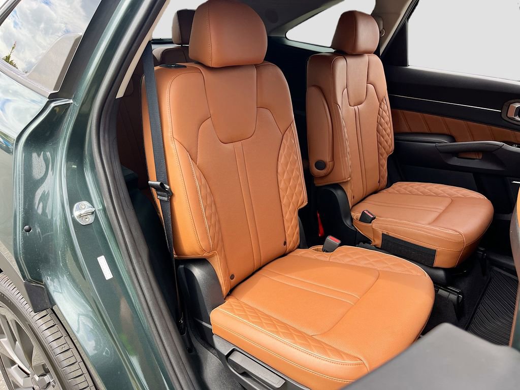 Used 2022 Kia Sorento SX Prestige w/ Rust Color Package AWD/4WD image 28