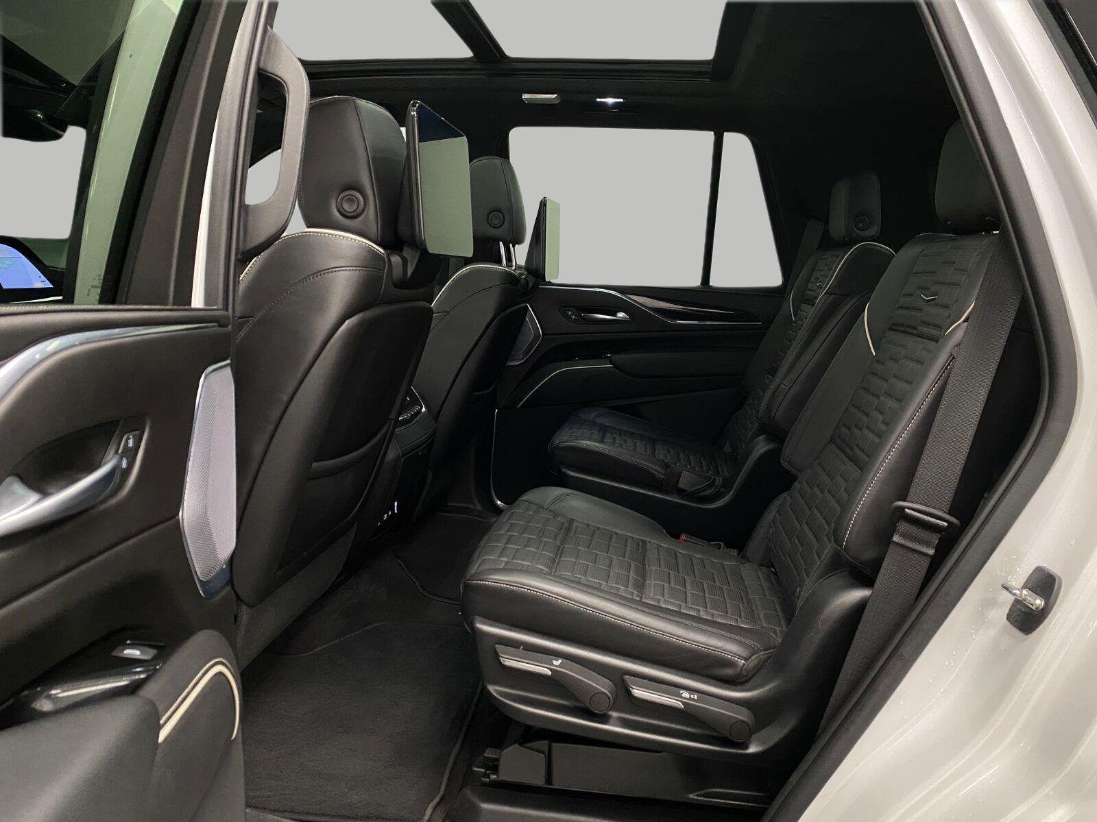 Used 2023 Cadillac Escalade V AWD/4WD image 31