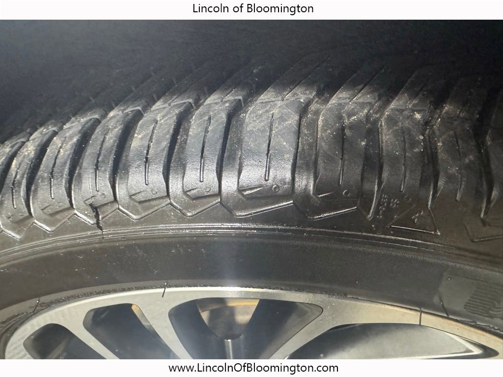Used 2019 Lincoln Nautilus Reserve image 13