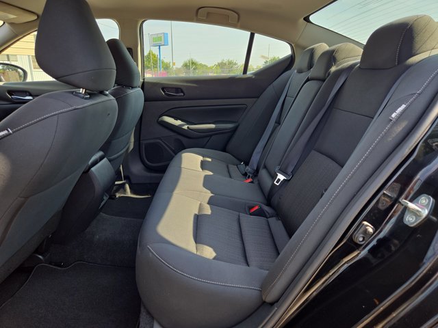Used 2025 Nissan Altima 2.5 SV FWD image 22