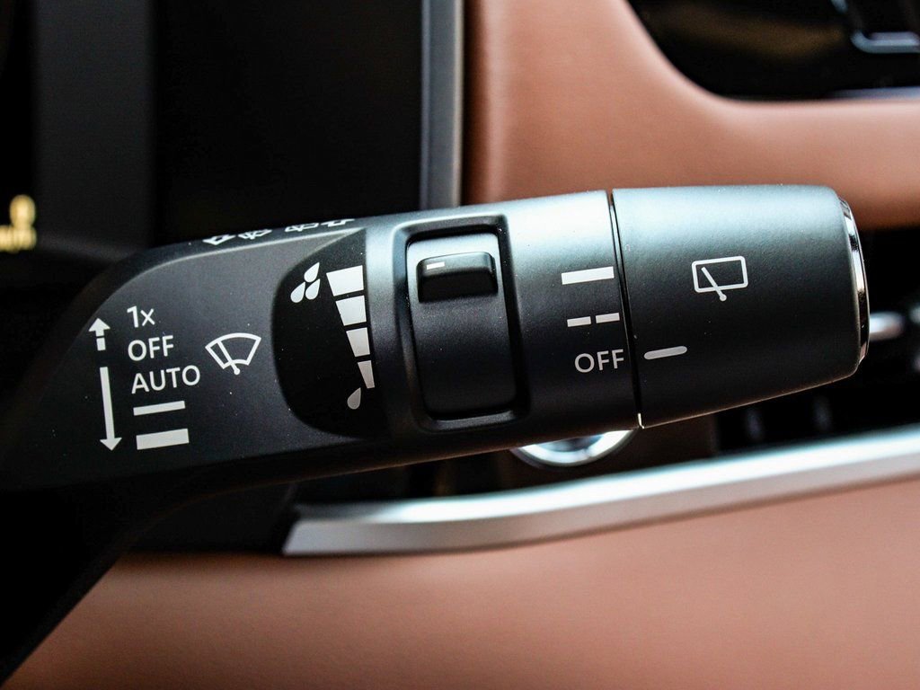 New 2025 Mitsubishi Outlander SEL image 31