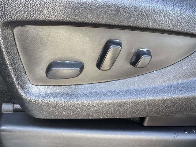 Used 2016 Chevrolet Suburban LTZ image 14